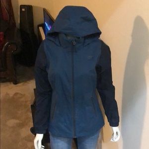 The northface dry vent women small light jacket